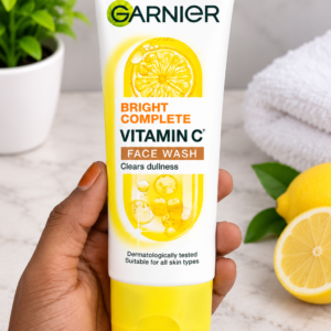 GARNIER BRIGHT COMPLETE VITAMIN C FACE WASH 100GM